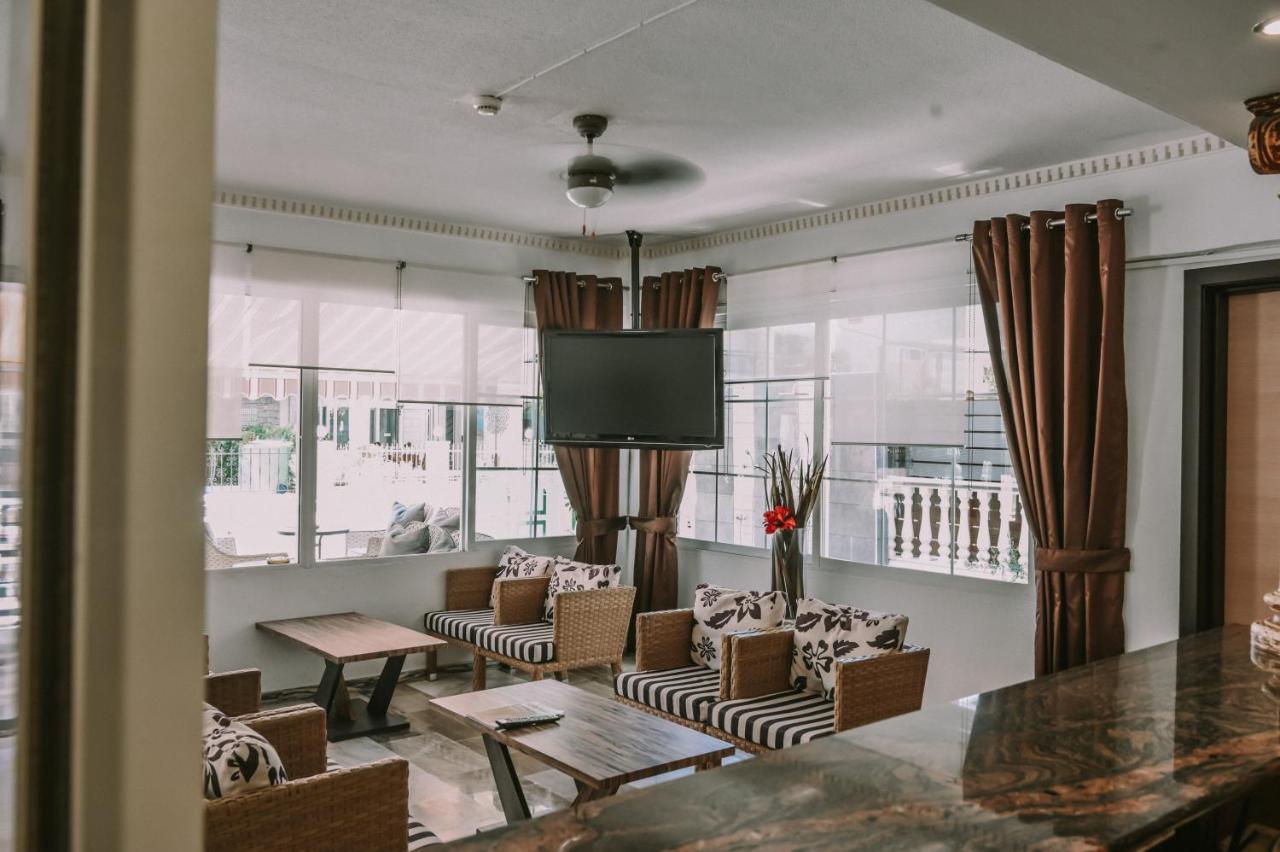 Hotel Kostas Olympiakí Aktí 외부 사진