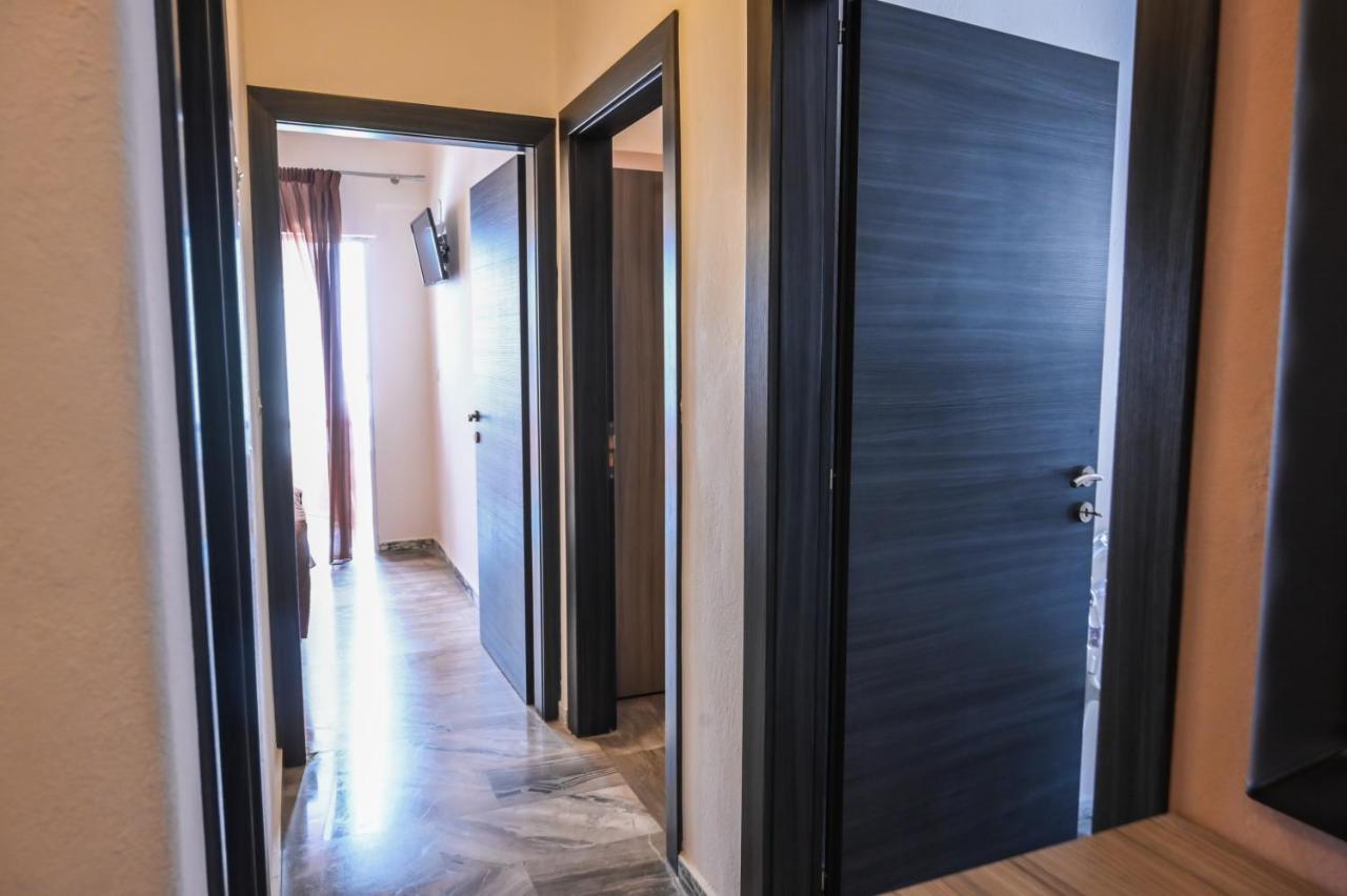 Hotel Kostas Olympiakí Aktí 외부 사진