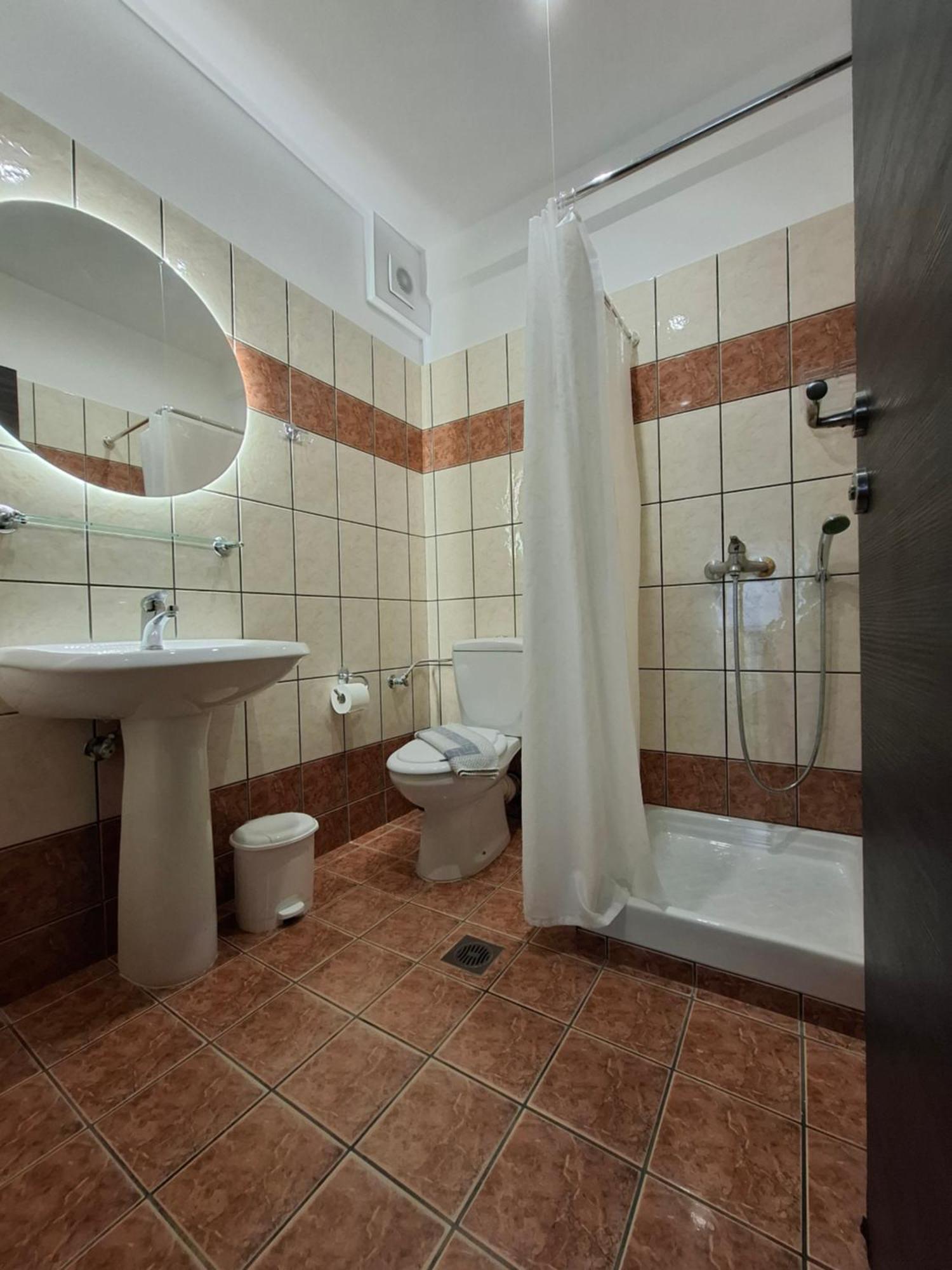 Hotel Kostas Olympiakí Aktí 외부 사진